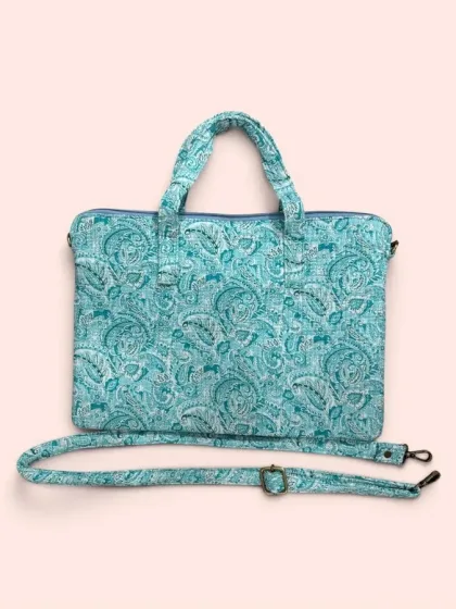 Funda de ordenador Shukar de algodón acolchado con estampado artesanal azul